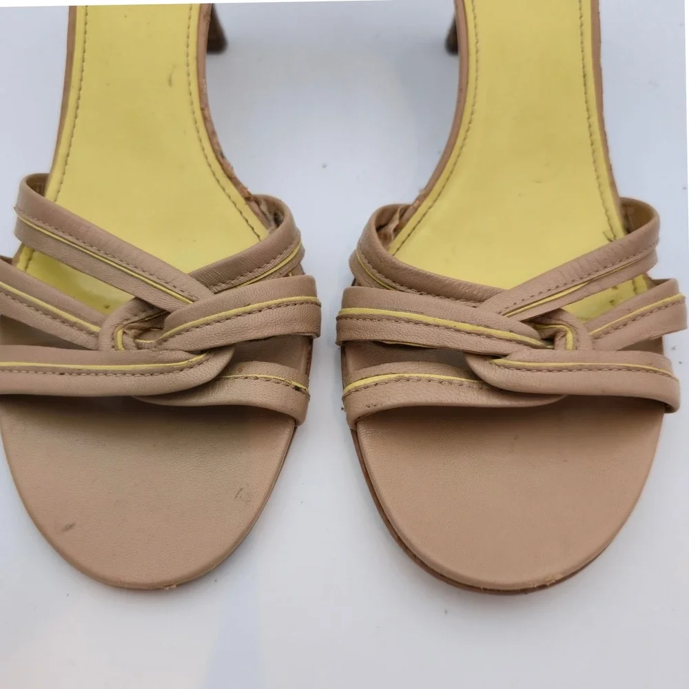 Michelle D Women Size 8 wooden Heels Sandals Strappy Tan yellow Leather peep toe - Picture 3 of 16